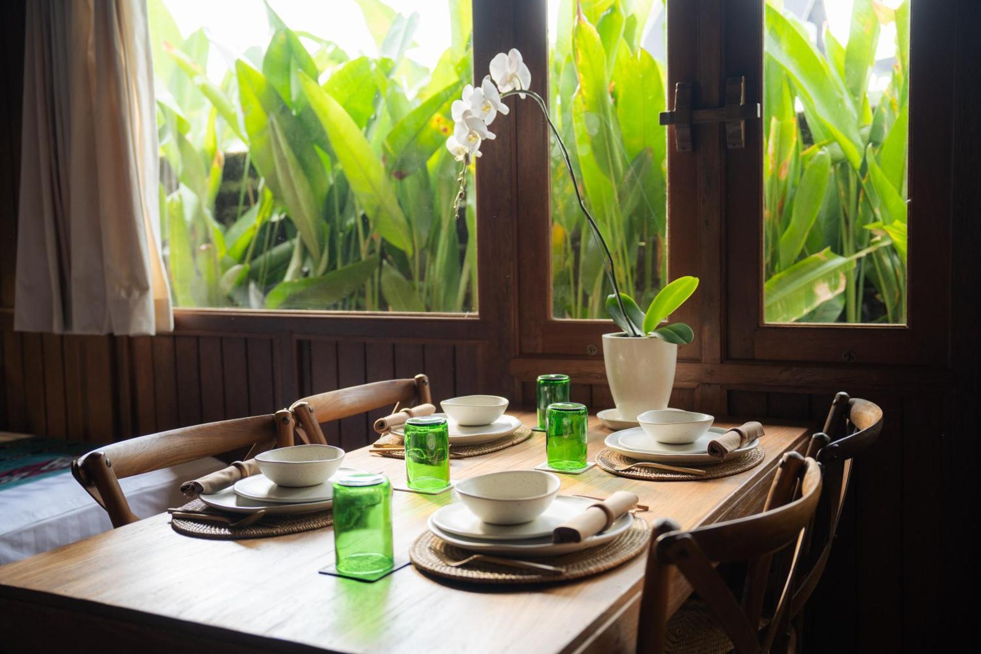 Kayu Village Canggu Exteriör bild